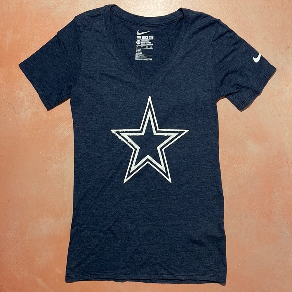 Women’s Nike Dallas Cowboys Football Dark Blue Star Logo Athletic Cut Tee - XS